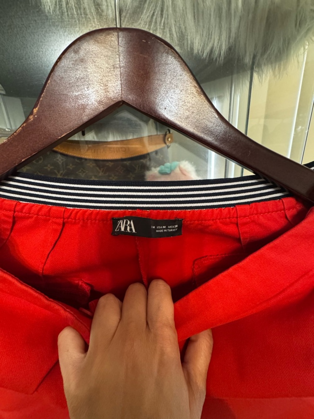 Zara Red Slim Stretch Pants - Picture 3 of 3